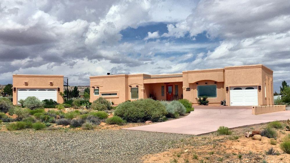 Dreamkatchers Lake Powell Bed & Breakfast บิ๊ก วอเตอร์ ภายนอก รูปภาพ