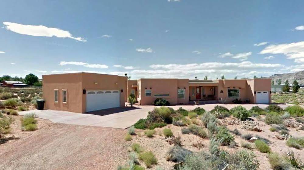 Dreamkatchers Lake Powell Bed & Breakfast บิ๊ก วอเตอร์ ภายนอก รูปภาพ