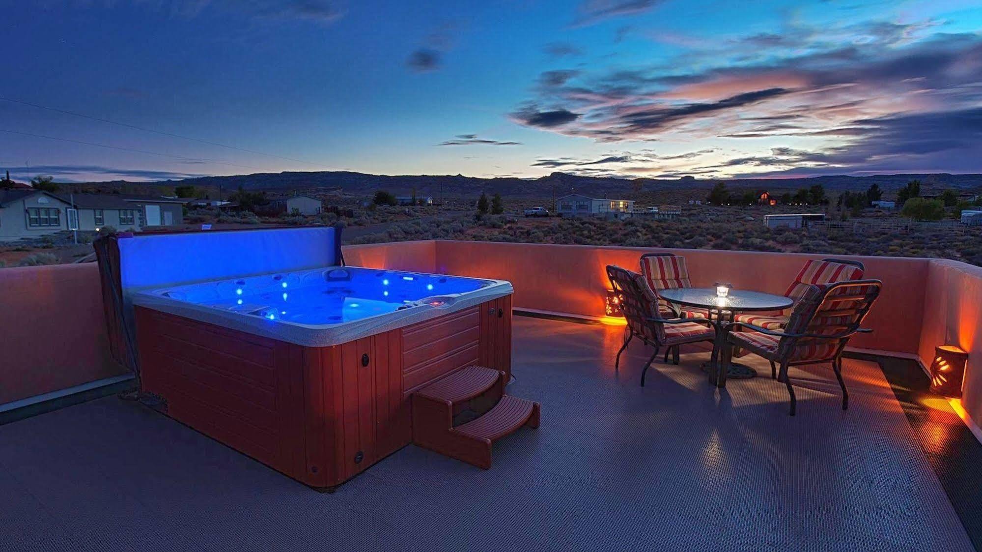 Dreamkatchers Lake Powell Bed & Breakfast บิ๊ก วอเตอร์ ภายนอก รูปภาพ