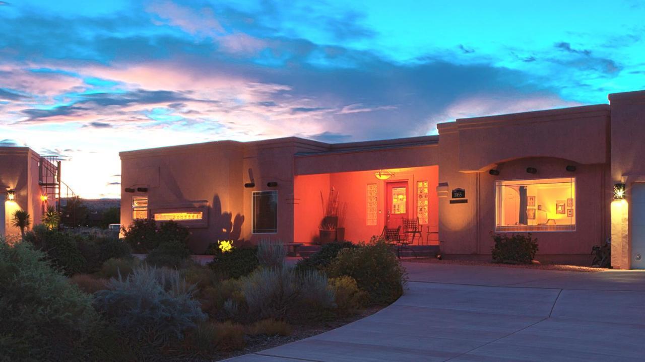 Dreamkatchers Lake Powell Bed & Breakfast บิ๊ก วอเตอร์ ภายนอก รูปภาพ